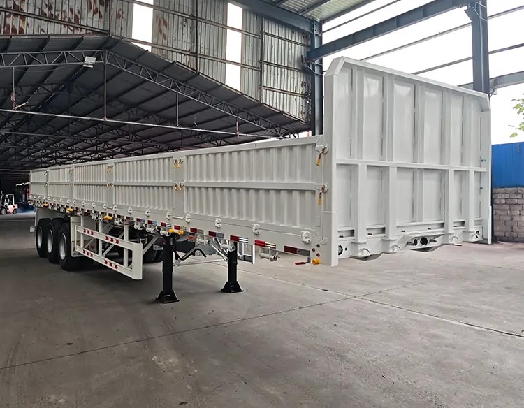 3-Axle 40-Ton Side Wall Trailer Exported to Congo-flatbed trailer_skeletal trailer_low bed trailer_dump trailer_cargo trailer-Shandong Jiuzhou Automobile Manufacturing Co., Ltd. 3-Axle 40-Ton Side Wall Trailer Exported to Congo-flatbed trailer_skeletal trailer_low bed trailer_dump trailer_cargo trailer-Shandong Jiuzhou Automobile Manufacturing Co., Ltd.
