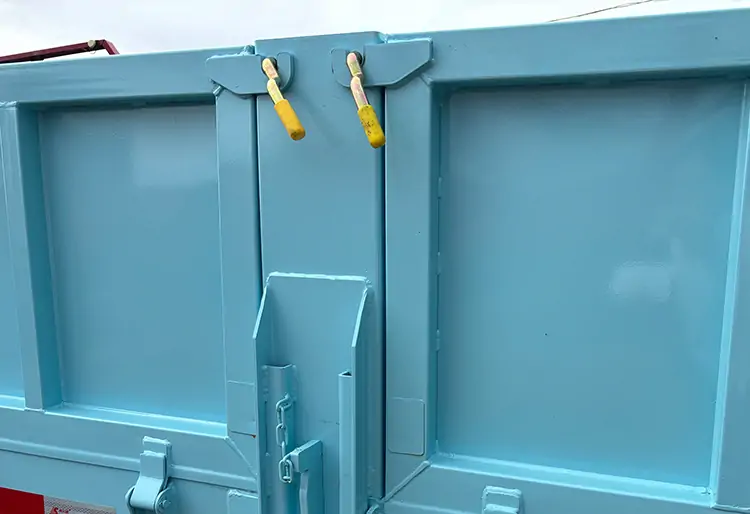 Tri axle Side Dump Trailer with Mechanical suspension-flatbed trailer_skeletal trailer_low bed trailer_dump trailer_cargo trailer-Shandong Jiuzhou Automobile Manufacturing Co., Ltd. Tri axle Side Dump Trailer with Mechanical suspension-flatbed trailer_skeletal trailer_low bed trailer_dump trailer_cargo trailer-Shandong Jiuzhou Automobile Manufacturing Co., Ltd.