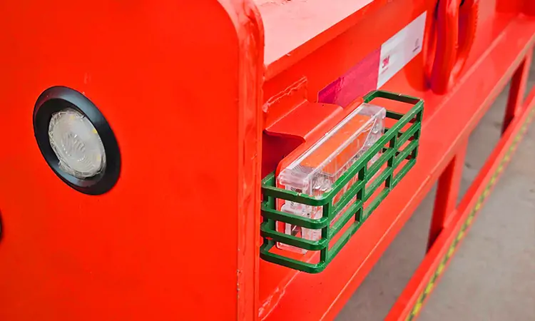 Tri Axle 80Ton Low bed Semi Trailer-flatbed trailer_skeletal trailer_low bed trailer_dump trailer_cargo trailer-Shandong Jiuzhou Automobile Manufacturing Co., Ltd.