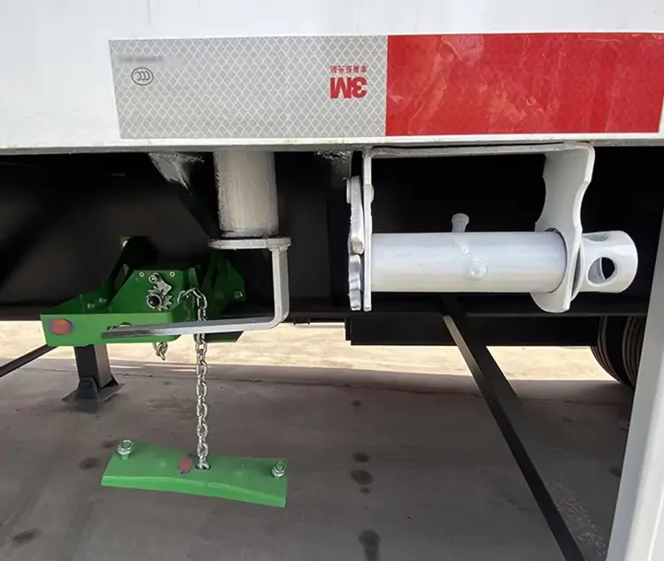 Tri Axle 12m Sidewall Trailer-flatbed trailer_skeletal trailer_low bed trailer_dump trailer_cargo trailer-Shandong Jiuzhou Automobile Manufacturing Co., Ltd.