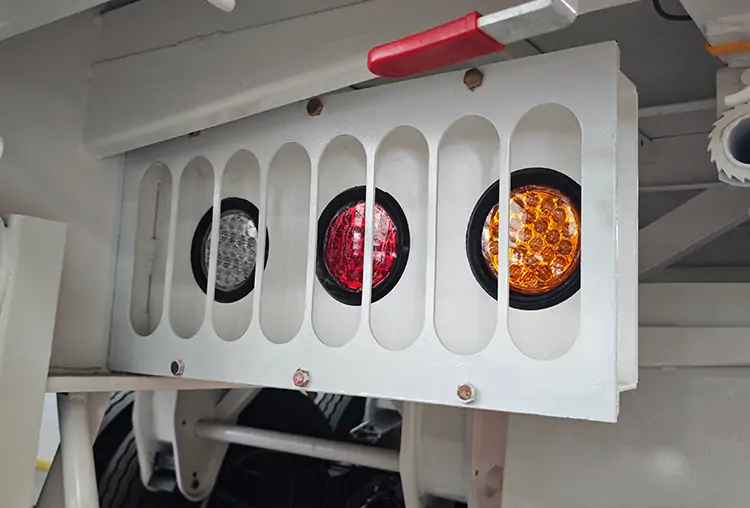 Factory 40 ft Container Truck Trailer-flatbed trailer_skeletal trailer_low bed trailer_dump trailer_cargo trailer-Shandong Jiuzhou Automobile Manufacturing Co., Ltd. Factory 40 ft Container Truck Trailer-flatbed trailer_skeletal trailer_low bed trailer_dump trailer_cargo trailer-Shandong Jiuzhou Automobile Manufacturing Co., Ltd.