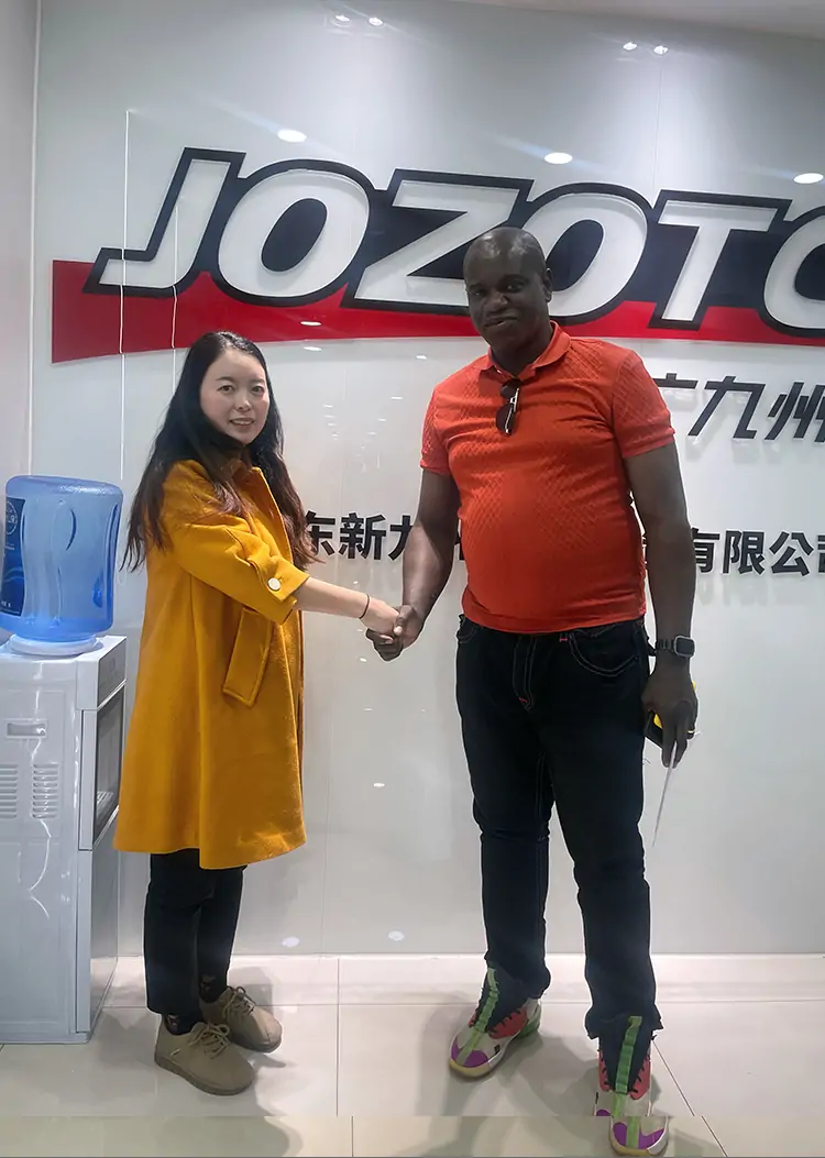 African Clients Conduct Factory Audit, In-depth Communication on Flatbed Semi-Trailers-flatbed trailer_skeletal trailer_low bed trailer_dump trailer_cargo trailer-Shandong Jiuzhou Automobile Manufacturing Co., Ltd.