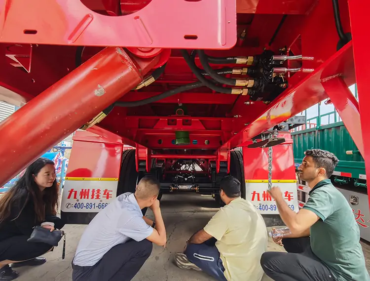 Libyan Delegation Visits JIUZHOU Manufacturer to Forge Partnership on Side-Tipper Semi-Trailers-flatbed trailer_skeletal trailer_low bed trailer_dump trailer_cargo trailer-Shandong Jiuzhou Automobile Manufacturing Co., Ltd.