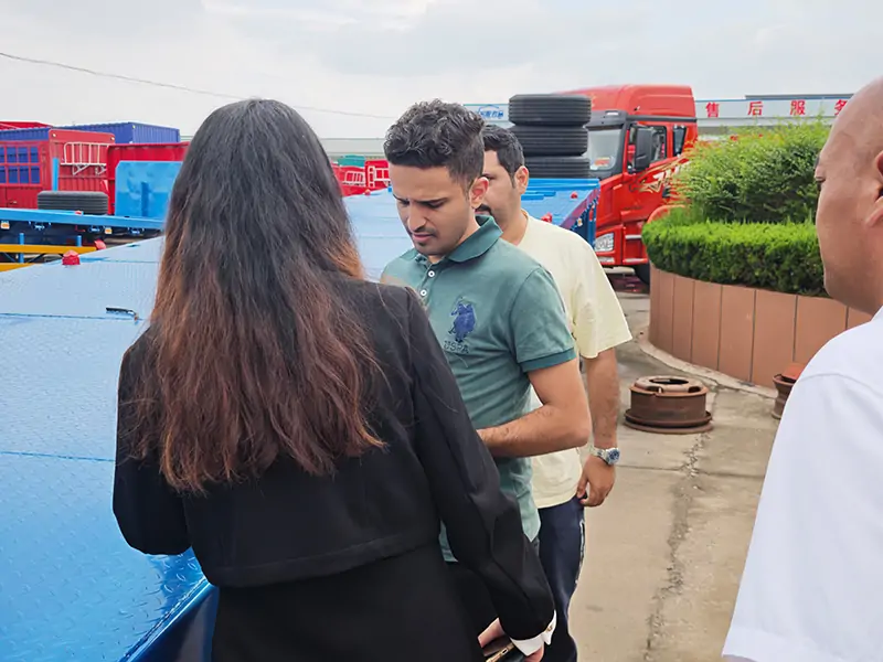Saudi Arabian Customers Visit Our Factory for On-Site Inspection-semi trailer-Shandong Jiuzhou Automobile Manufacturing Co., Ltd.