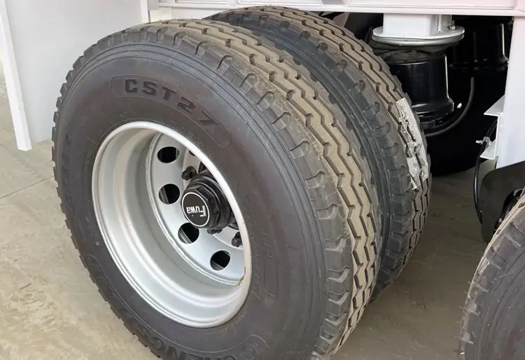 6 Axles Double Tyre Dump Semi Truck Trailer-semi trailer-Shandong Jiuzhou Automobile Manufacturing Co., Ltd.