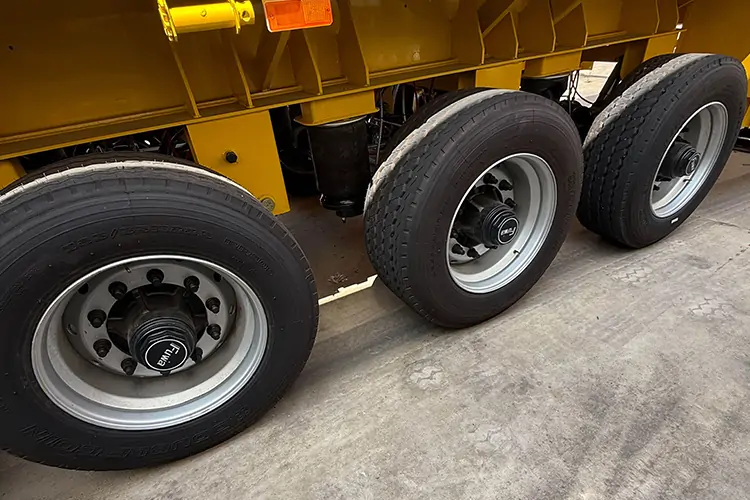 Flatbed 2/3/4 Axles Container Flat bed Truck Trailer-semi trailer-Shandong Jiuzhou Automobile Manufacturing Co., Ltd. Flatbed 2/3/4 Axles Container Flat bed Truck Trailer-semi trailer-Shandong Jiuzhou Automobile Manufacturing Co., Ltd.